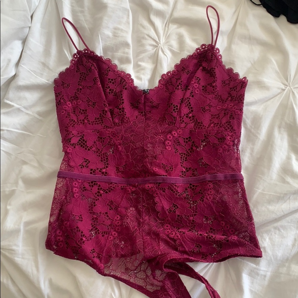 GUESS Lace and Velvet body suit